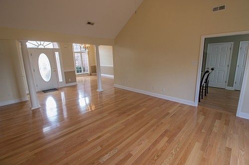 5th image of 1407 Newbury Ln