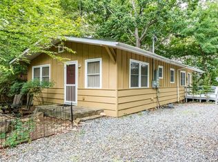 157 Ridge View Cir, Lake Lure, NC 28746