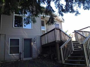 1006 Pine St, Rensselaer, NY 12144