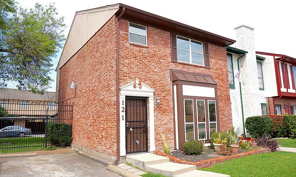 1st image of 7700 Creekbend Dr APT 121