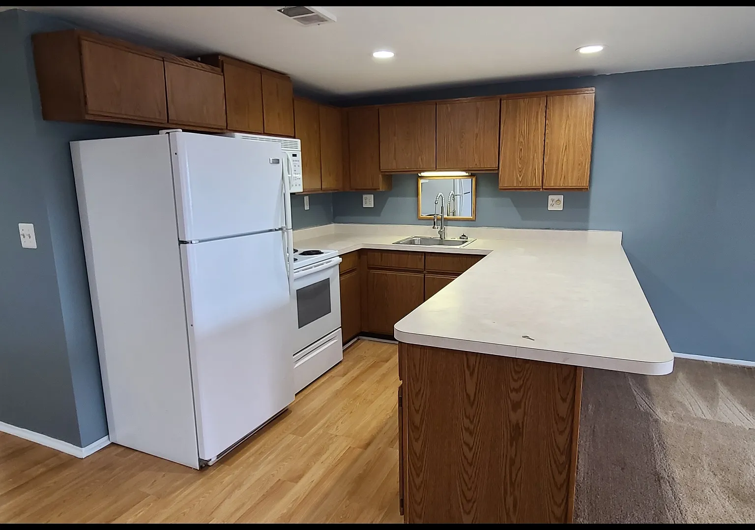 1 bed, 750 sqft, $950 — Photo 3