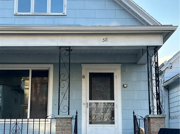 38 Weiss St, Buffalo, NY 14206