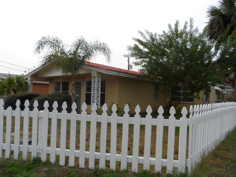 1st image of 50 Brooks Dr
