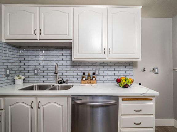4th image of 6349 Wexford Cir