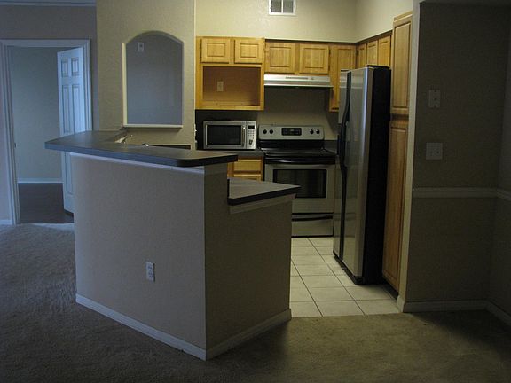 2nd image of 3209 Parkchester Square Blvd APT 305
