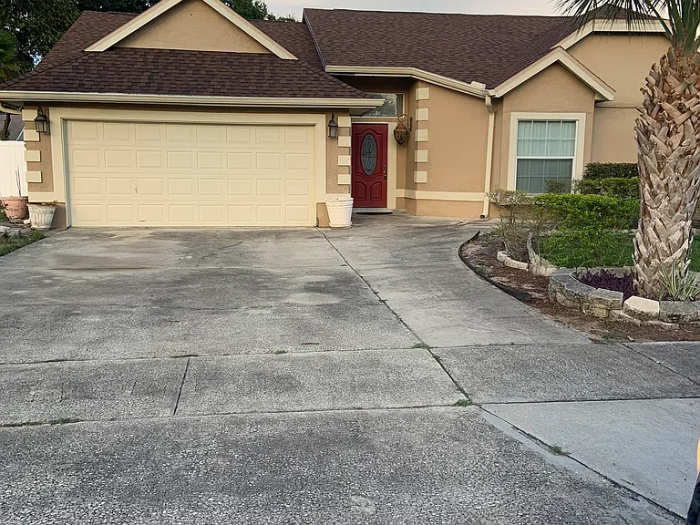 8019 Lesia Cir — Photo 9