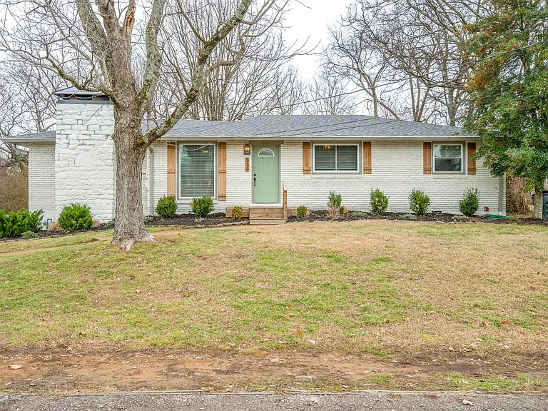 539 Northcrest Dr — Photo 3