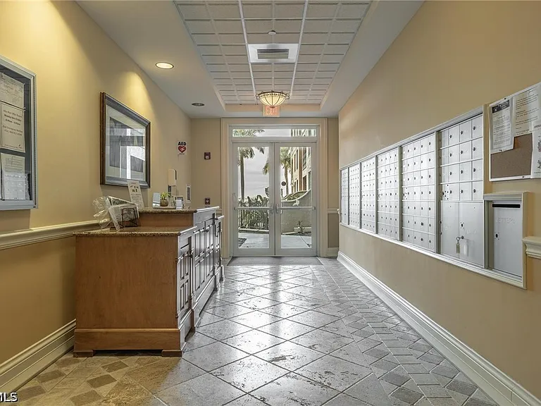 2825 Palm Beach Blvd #219 — Photo 32