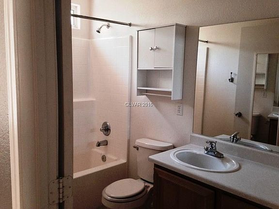 5th image of 4909 Royal Lake Ave #0