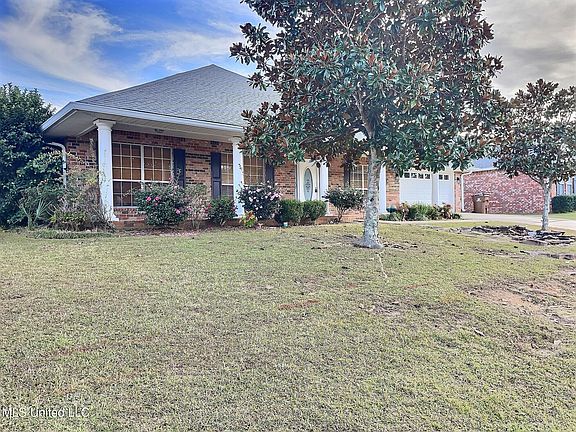 3rd image of 14867 E Shadow Creek Dr