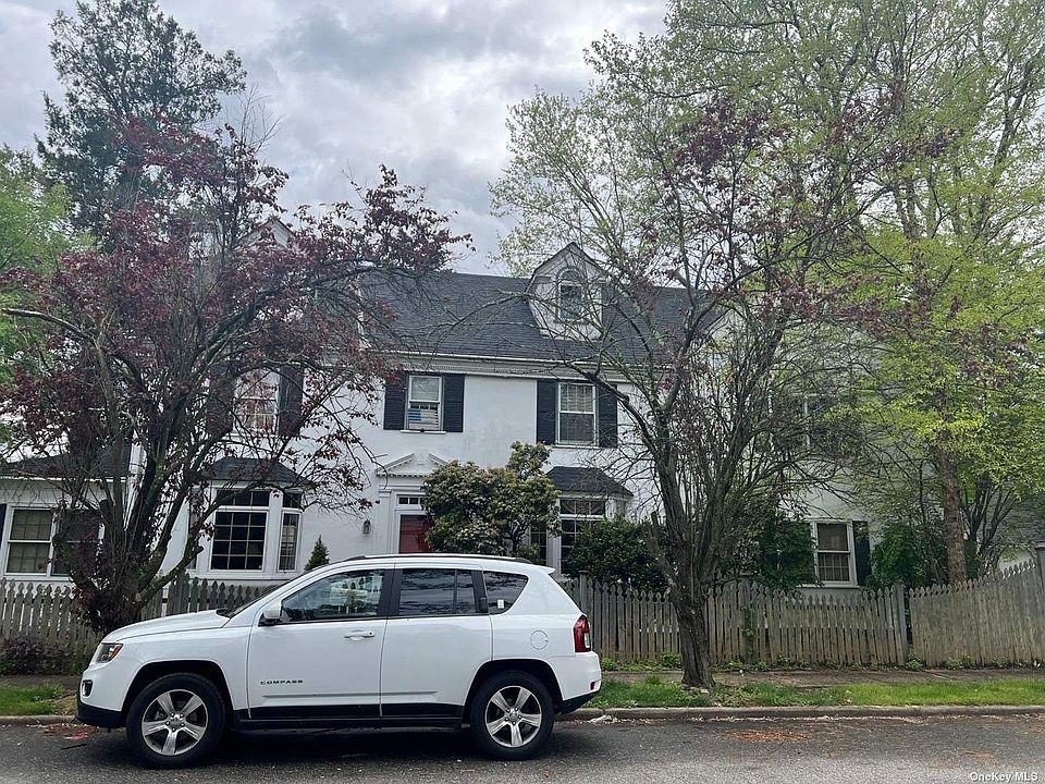1 Calvin Avenue, Syosset, NY 11791 MLS 3519255 Zillow