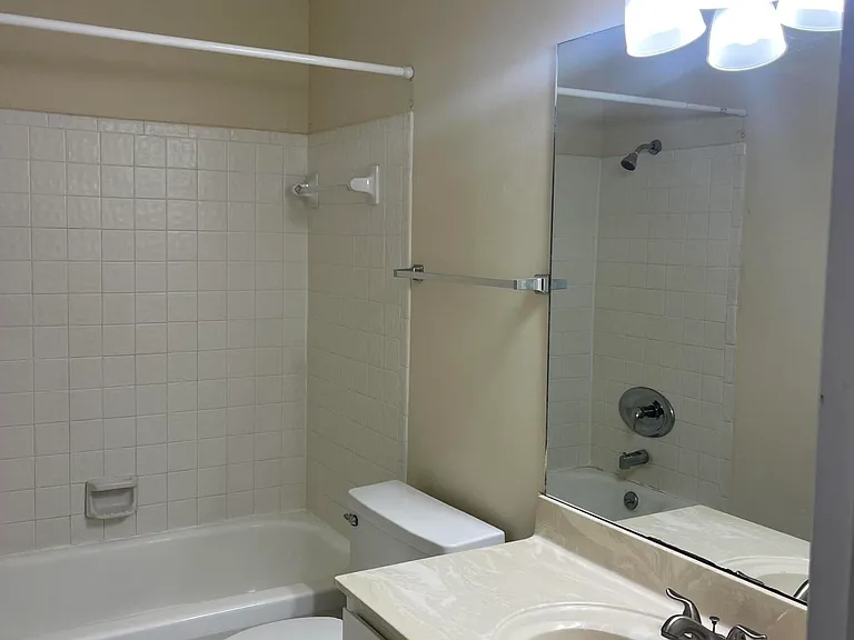 1000 Mallery Street Ext #N52 — Photo 18