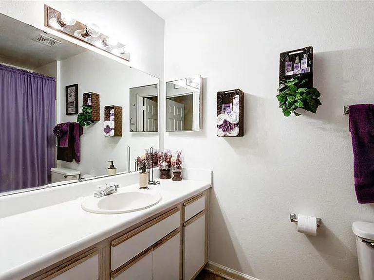 Patriot's Pointe Apartment Homes — Photo 16