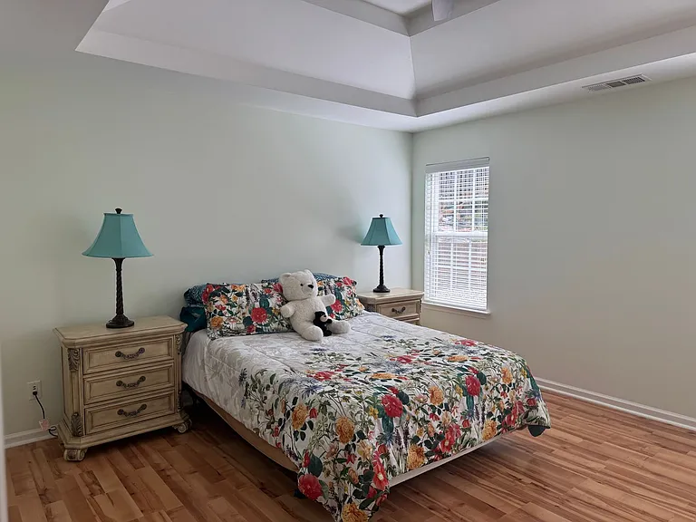 136 Madelia Pl — Photo 21