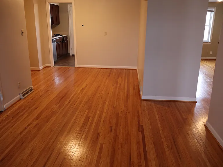 Snyder Apartments — Photo 8