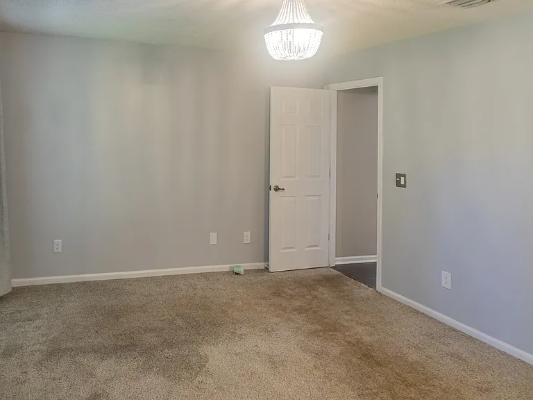 1714 Ashmore Green Dr — Photo 16