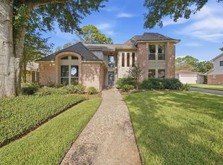 7711 Brook Springs Dr, Houston, TX 77095