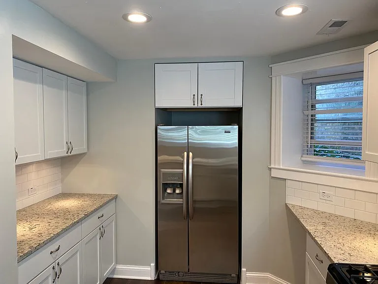 4845 N Winchester Ave #G — Photo 8