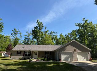 11311 Woodside Dr, Elmira, MI 49730