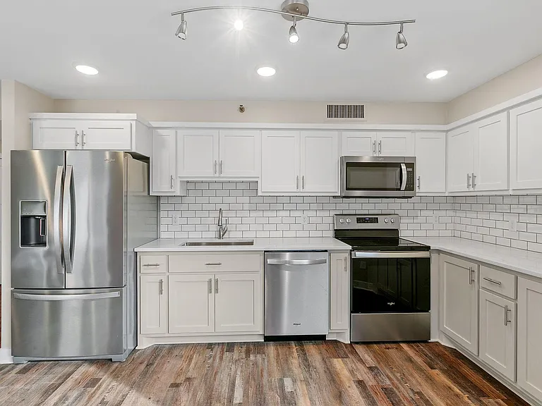121 Washington Ave S #502 — Photo 4
