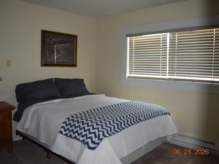 Queen size bed