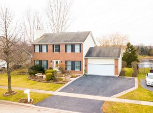 452 Spring Ridge Dr, Crystal Lake, IL 60012