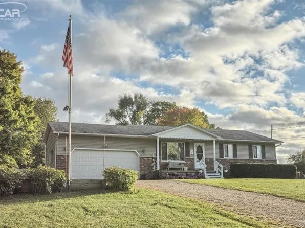 11216 Olds Rd, Otisville, MI 48463