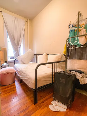 Rented by (Legacy) NY Quality Living Uptown | media 12