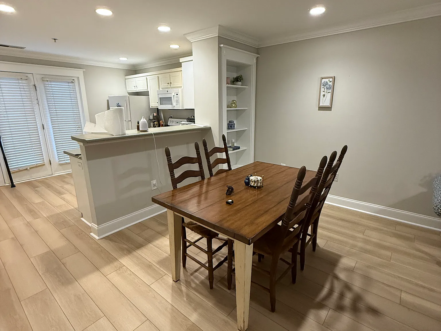 2 bed, 1120 sqft, $1,550 — Photo 3