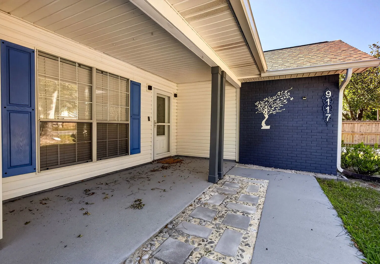 3 bed, 2.0 bath, 1647 sqft, $2,800 — Photo 4