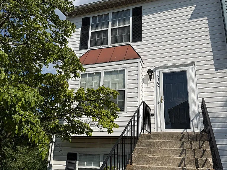 6769 Milltown Ct — Photo 22