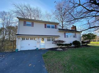 1 Overland Rd, East Brunswick, NJ 08816