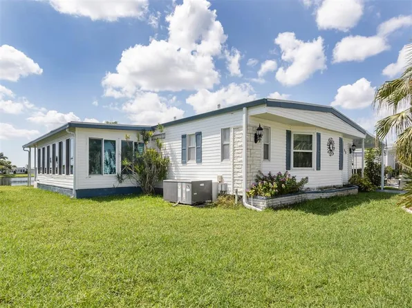 98 Lakeview Dr, North Port, FL 34287
