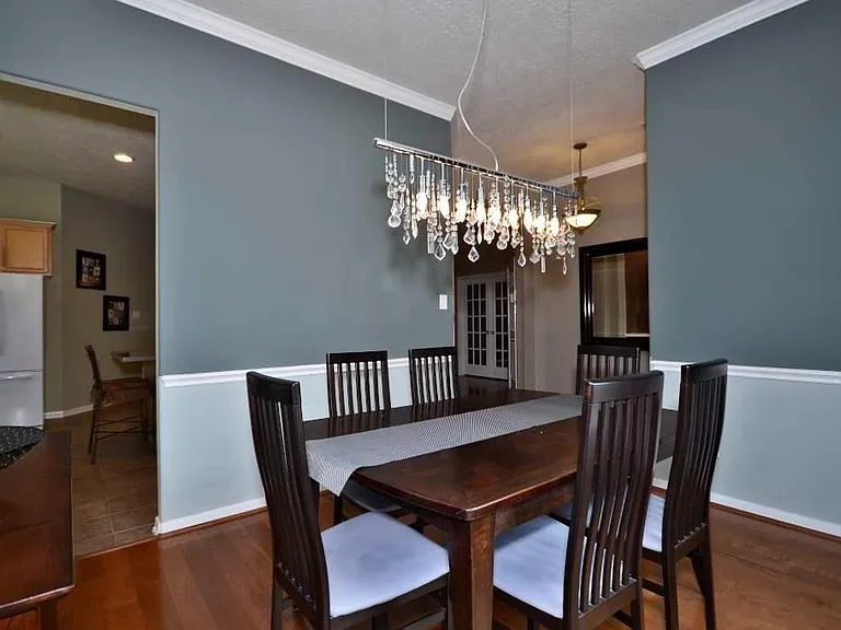 21114 Albany Park Ln — Photo 7