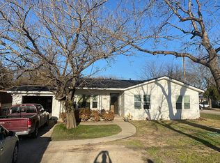 1101 Cloverleaf Rd, Waco, TX 76705
