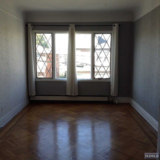 1st image of 8516 1st Ave