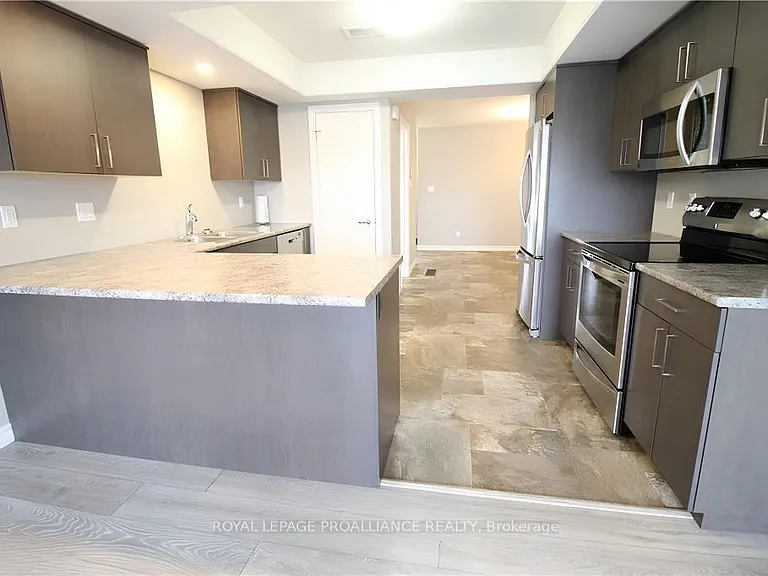 53 Ridgeway Pl — Photo 4