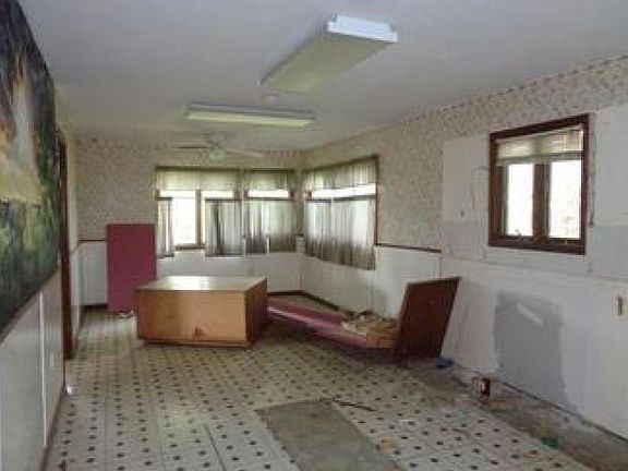 5th image of 316 Farrar Ln