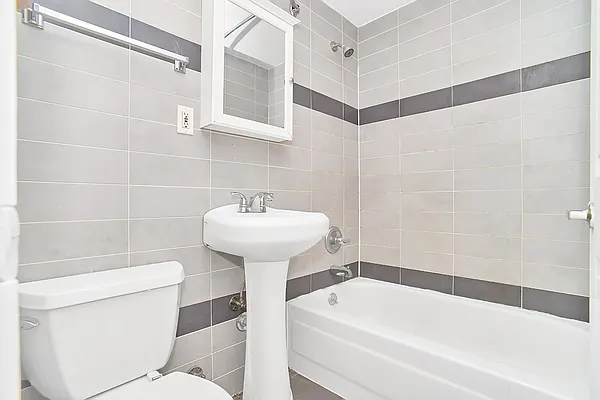 Rented by Living New York | media 4