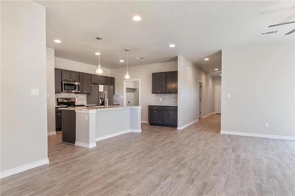 Building Photo - 365 County Road 306 #A