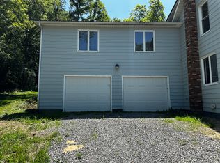 8232 Mercer St #2, Pulaski, PA 16143