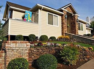 2990 Lexington Dr, Medford, OR