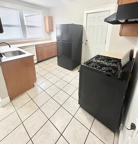 64 Gorham Ave #2 Photo 1