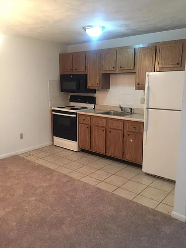 7 Meridian St Photo 1