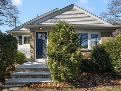 616 River Ave, Providence, RI, 02908