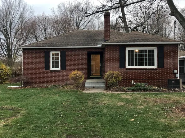 2285 Fairview Dr, Adrian, MI 49221