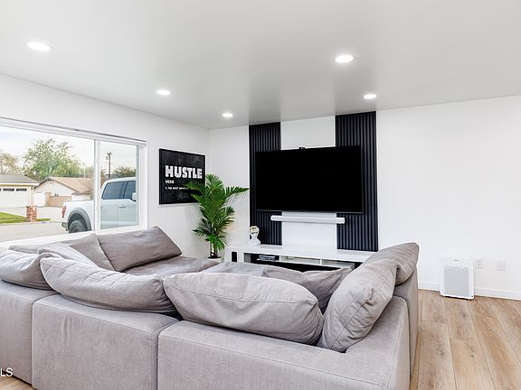 4th image of 3055 Amarillo Ave