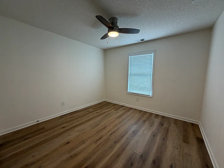 3892 Plymouth Rock Dr — Photo 17