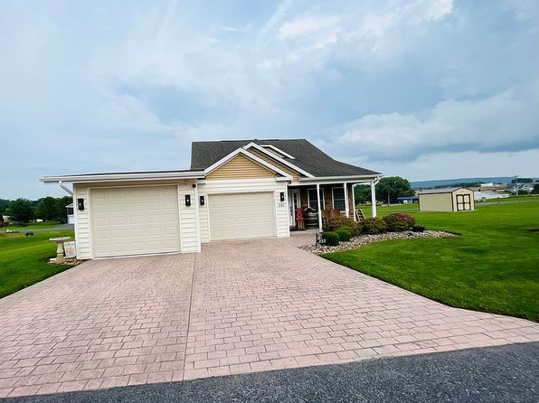 232 Basswood Dr
