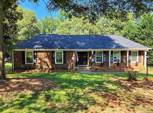 824 Applegate Ct, Gastonia, NC 28054
